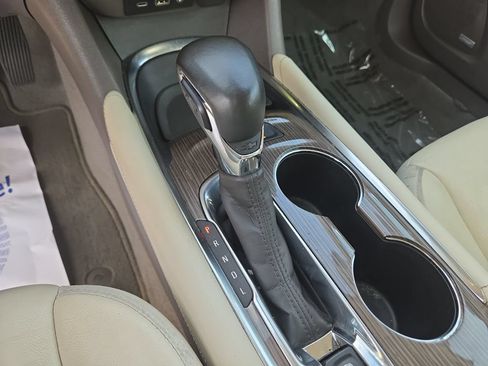 Used 2024 Chevrolet Malibu LT FWD image 30
