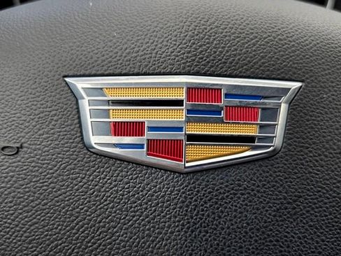 Used 2023 Cadillac XT4 Premium Luxury FWD image 25