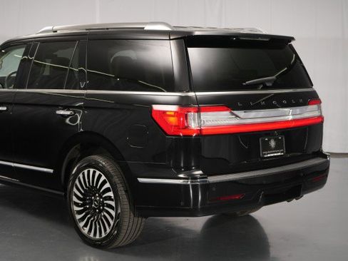Used 2019 Lincoln Navigator Black Label image 16