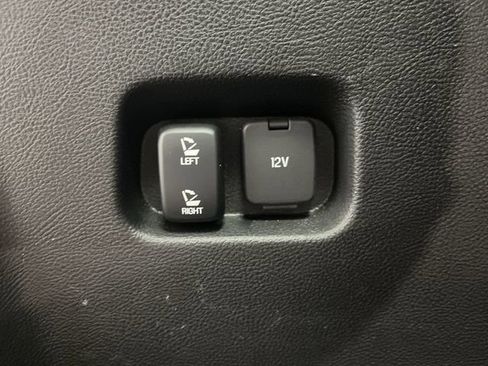 Used 2024 Ford Edge SEL w/ Convenience Package image 17