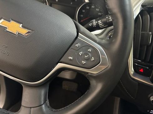 Used 2023 Chevrolet Traverse LT w/ LT Premium Package AWD/4WD image 17