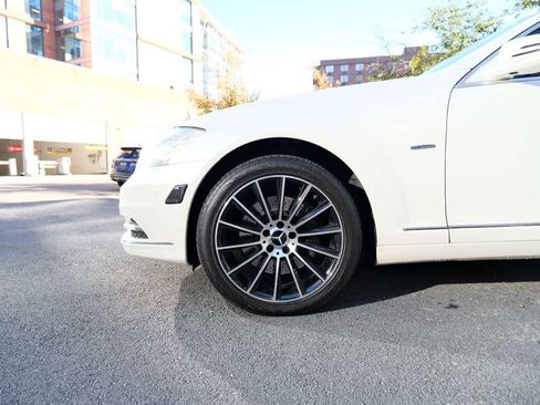 Used 2012 Mercedes-Benz S 550 4MATIC image 5