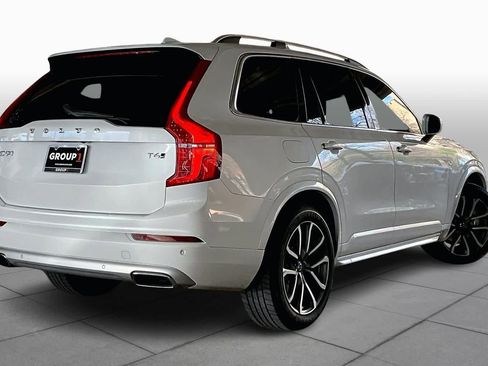 Used 2017 Volvo XC90 T6 Momentum w/ Vision Package image 13