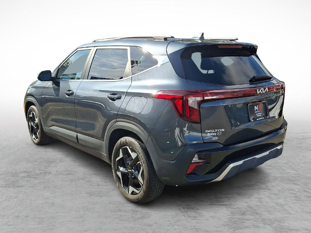 Used 2024 Kia Seltos EX AWD/4WD image 4
