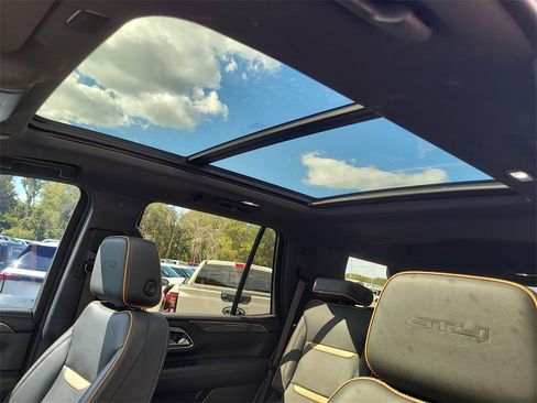 Used 2023 GMC Yukon AT4 w/ Technology Package image 21