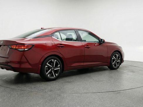 Used 2025 Nissan Sentra SV FWD image 9
