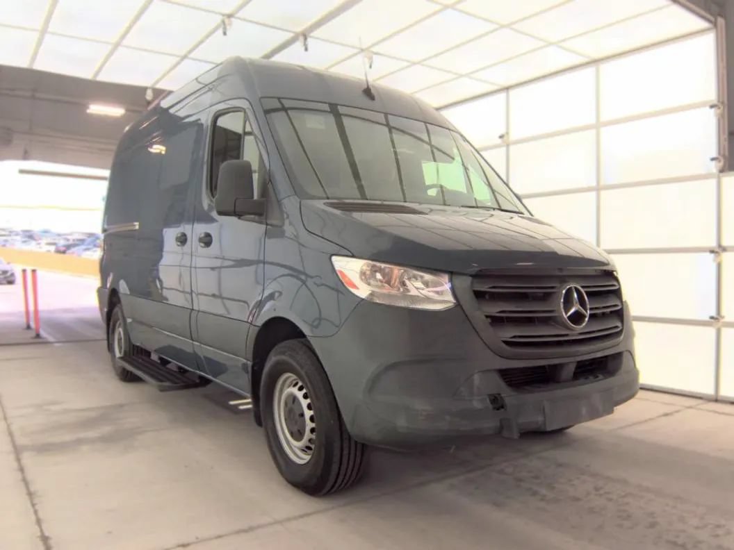 Used 2019 Mercedes-Benz Sprinter 144 image 6