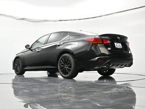 New 2025 Nissan Altima 2.5 SV w/ SV Special Edition Package image 44