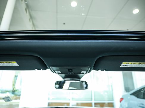 Used 2025 Honda Civic Sport image 23