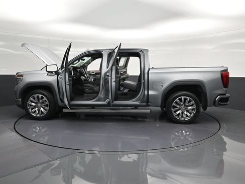 Used 2023 GMC Sierra 1500 Denali w/ Denali Reserve Package AWD/4WD image 30