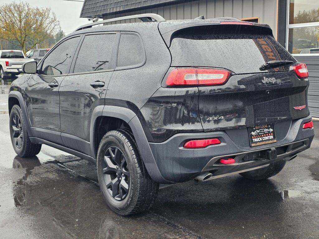 Used 2016 Jeep Cherokee Trailhawk w/ Leather Interior Group AWD/4WD image 3