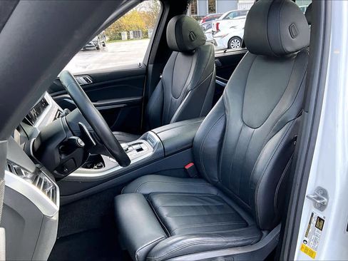 Used 2022 BMW X5 sDrive40i w/ M Sport Package image 8