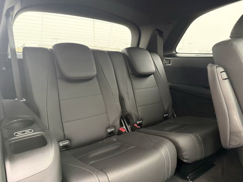 Used 2025 Mercedes-Benz GLS 450 4MATIC image 40