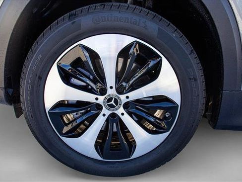 New 2026 Mercedes-Benz GLB 250 4MATIC image 9