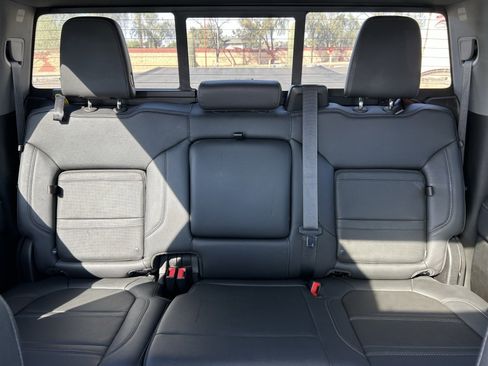 Used 2022 GMC Sierra 3500 Denali w/ Denali Ultimate Package image 17