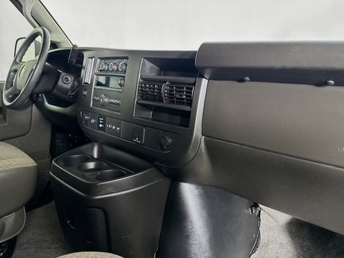 Used 2022 Chevrolet Express 2500 w/ Driver Convenience Package image 24