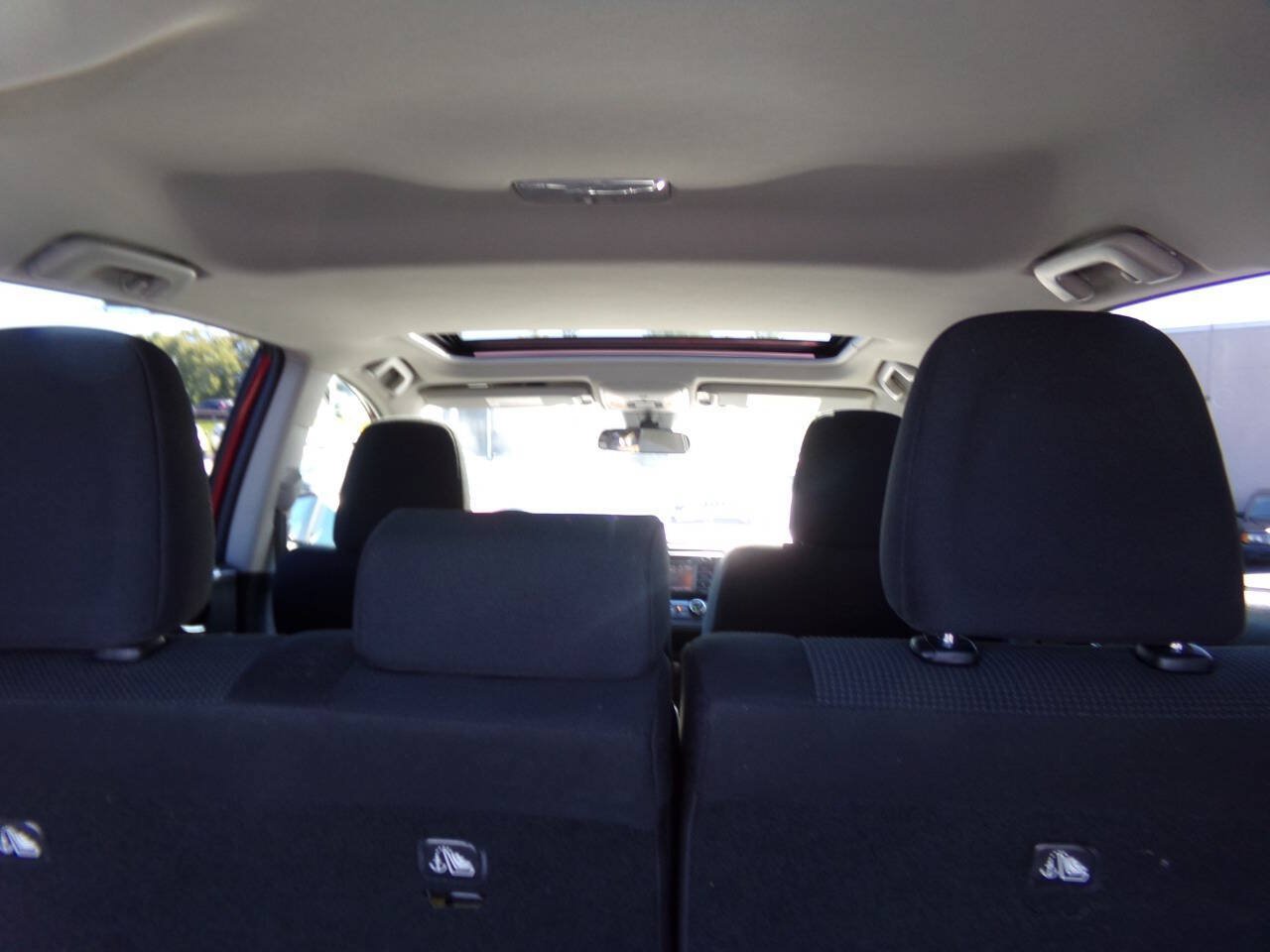 Used 2018 Toyota RAV4 XLE w/ Plus Extra Value Package AWD/4WD image 20