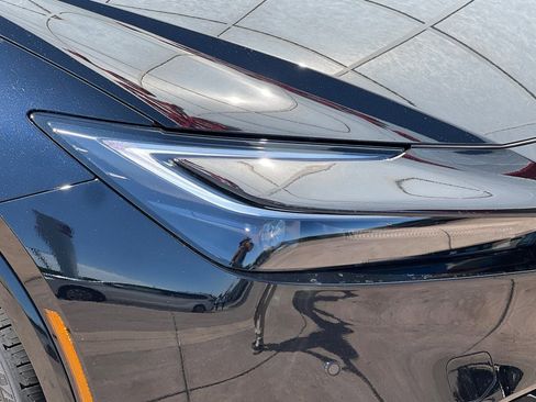 New 2026 Toyota Prius Plug-In Hybrid FWD image 31