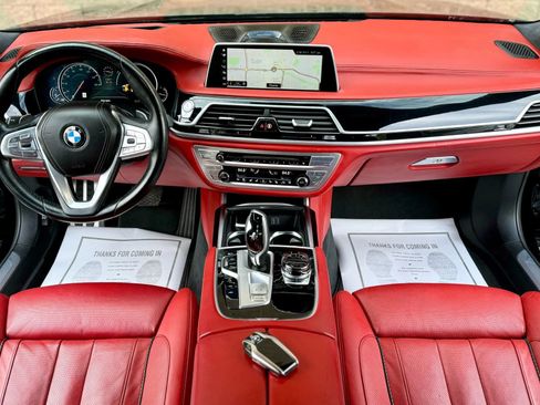 Used 2018 BMW 750i image 20