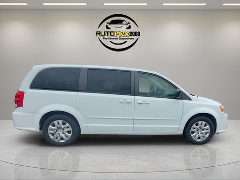 Used 2017 Dodge Grand Caravan SE w/ Power Window Group FWD image 8