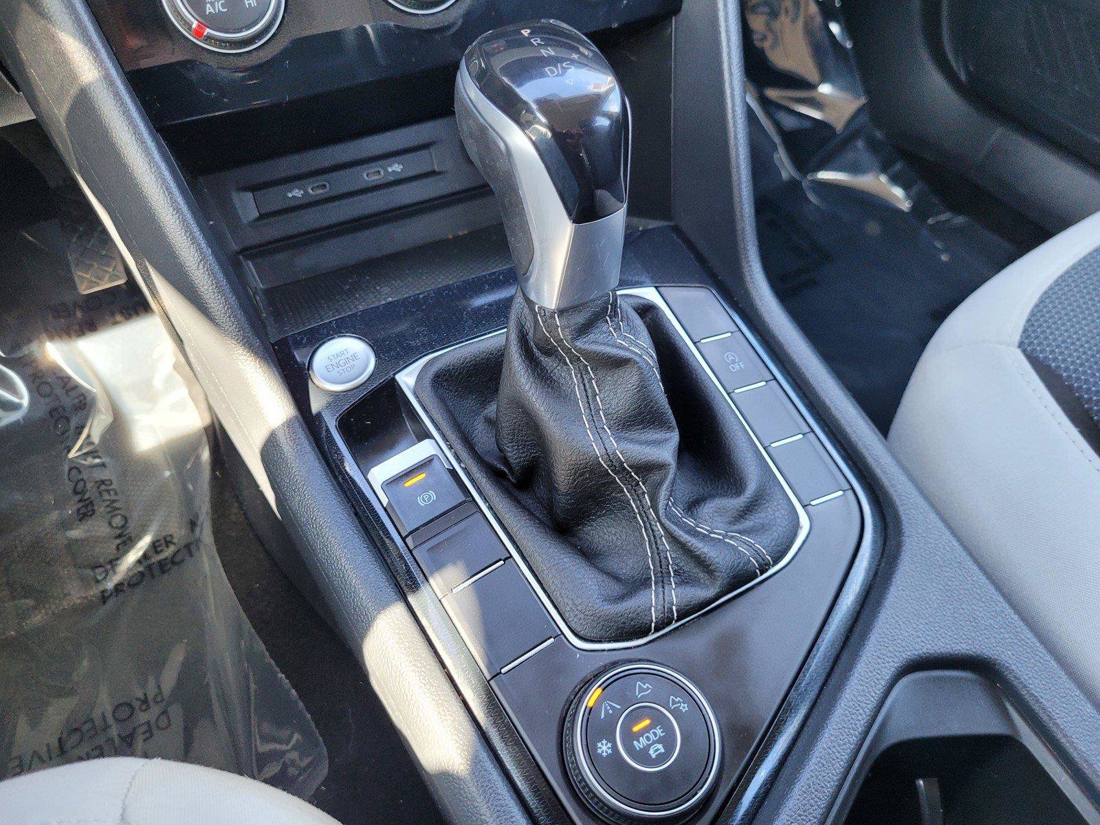 Certified 2025 Volkswagen Taos S AWD/4WD image 23