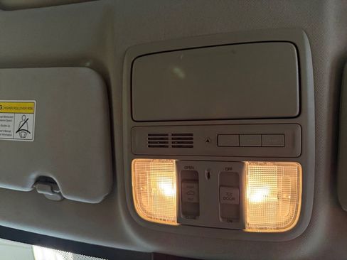 Used 2021 Honda CR-V Touring image 20