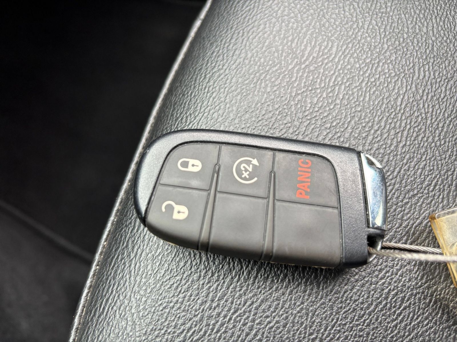 Used 2025 Jeep Compass Limited AWD/4WD image 25