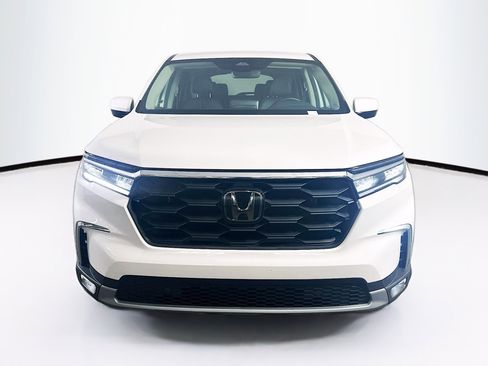 Used 2025 Honda Pilot EX-L image 2