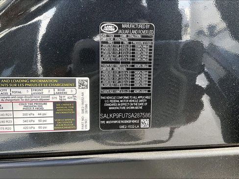 Used 2025 Land Rover Range Rover SE AWD/4WD image 17