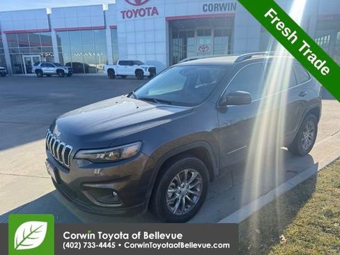 Used 2021 Jeep Cherokee Latitude Lux w/ Mopar Interior Package image 8