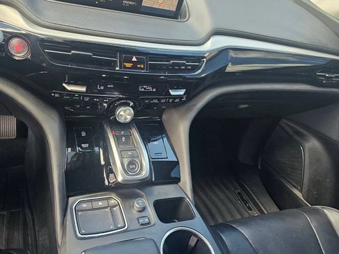 Used 2024 Acura MDX w/ Technology Package FWD image 9