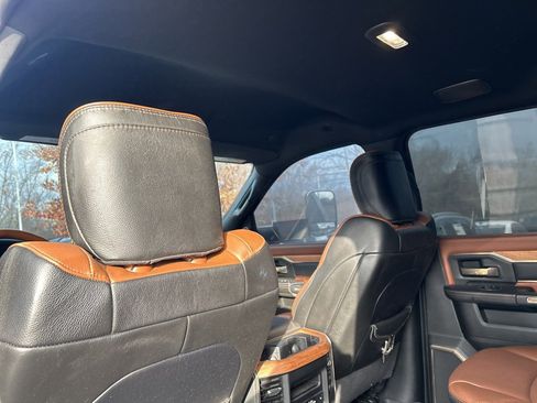 Used 2020 RAM 2500 Limited image 30