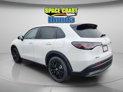 New 2026 Honda HR-V Sport image 9