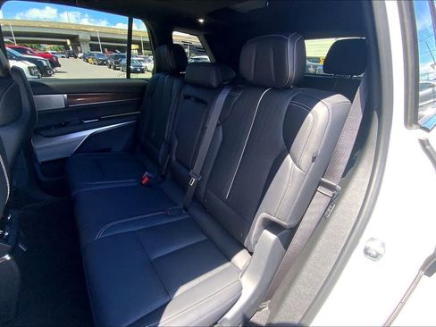 Used 2026 Cadillac Vistiq Sport AWD/4WD image 29
