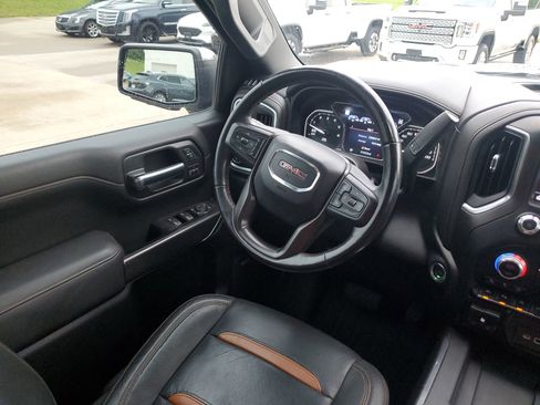 Used 2019 GMC Sierra 1500 AT4 w/ AT4 Premium Package AWD/4WD image 17