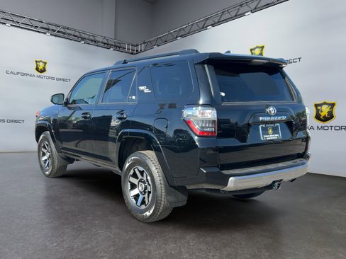 Used 2023 Toyota 4Runner TRD Off-Road image 3