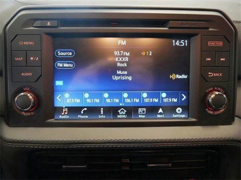 Used 2023 Nissan GT-R Premium w/ Premium Interior Package image 11