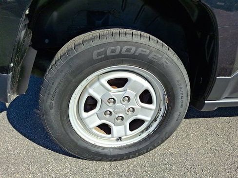 Used 2014 Jeep Patriot Sport w/ Power Value Group image 13