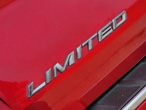 Used 2021 Ford Explorer Limited w/ Equipment Group 301A image 16