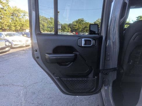 Used 2019 Jeep Wrangler Unlimited Rubicon AWD/4WD image 35
