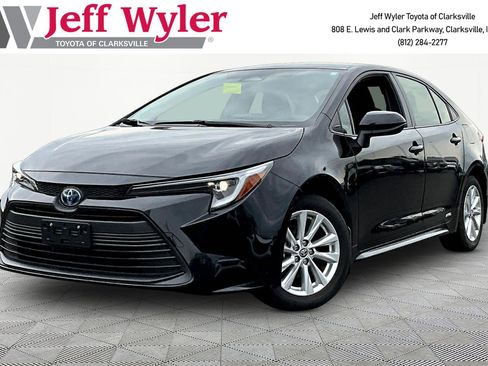 Used 2023 Toyota Corolla LE w/ LE Convenience Package AWD/4WD image 1