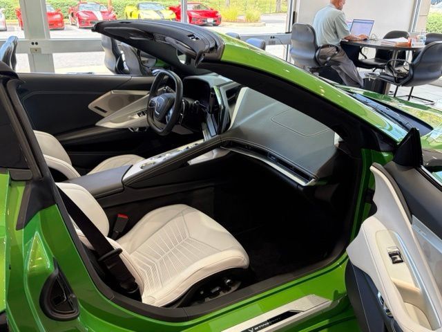 Used 2026 Chevrolet Corvette Stingray Preferred Conv w/ Z51 Performance Package RWD image 15