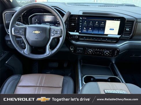 Certified 2025 Chevrolet Silverado 2500 High Country w/ Technology Package image 12