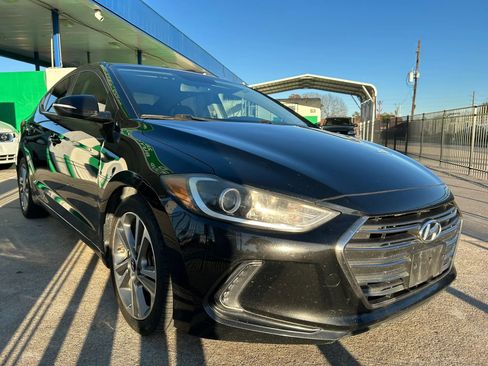 Used 2018 Hyundai Elantra Limited image 8