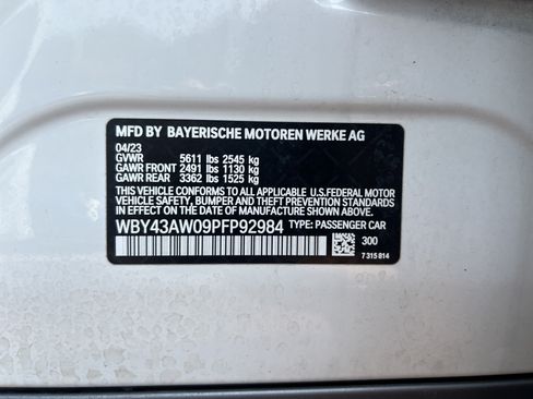 Used 2023 BMW i4 eDrive35 RWD image 34