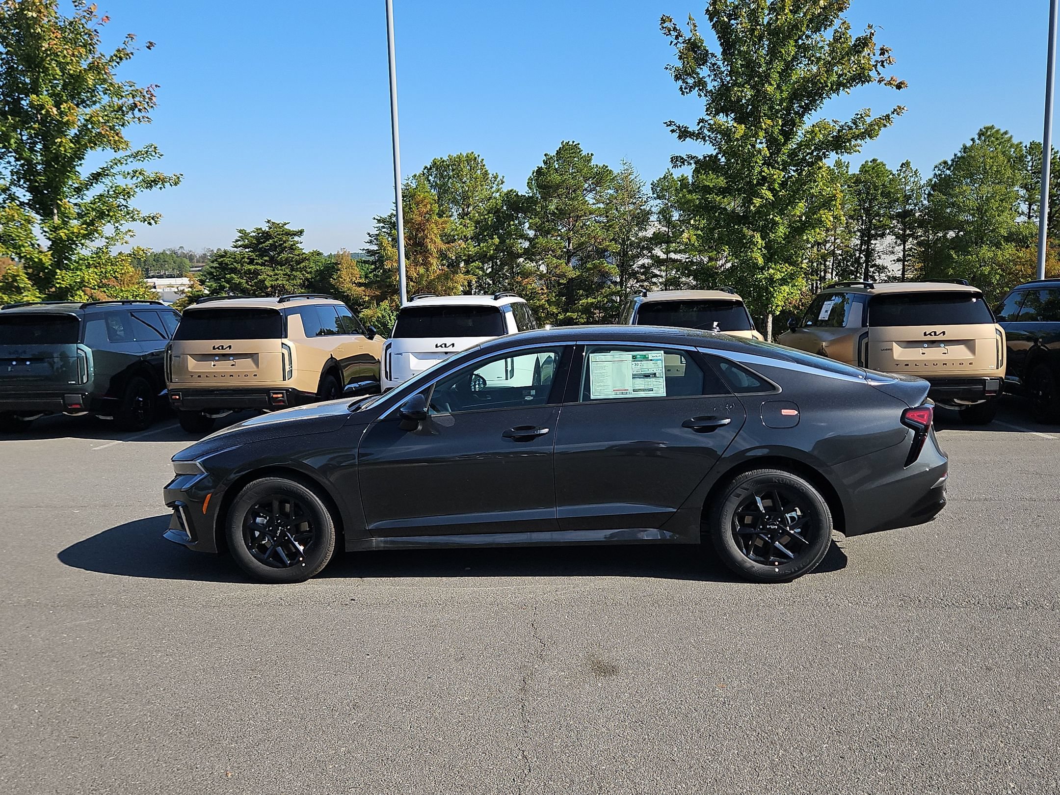 New 2026 Kia K5 LXS FWD image 4