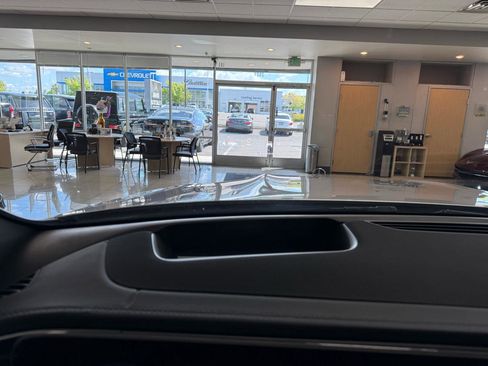 Used 2021 Mercedes-Benz GLS 450 4MATIC image 14