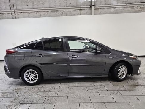 Used 2021 Toyota Prius Prime LE image 16