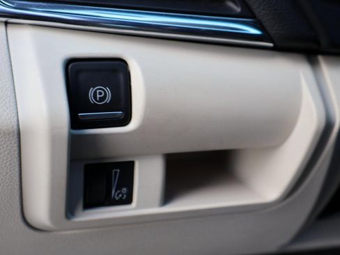 Used 2023 Cadillac CT4 Luxury image 19