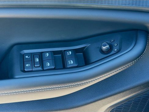 New 2025 Jeep Grand Cherokee L Altitude AWD/4WD image 24